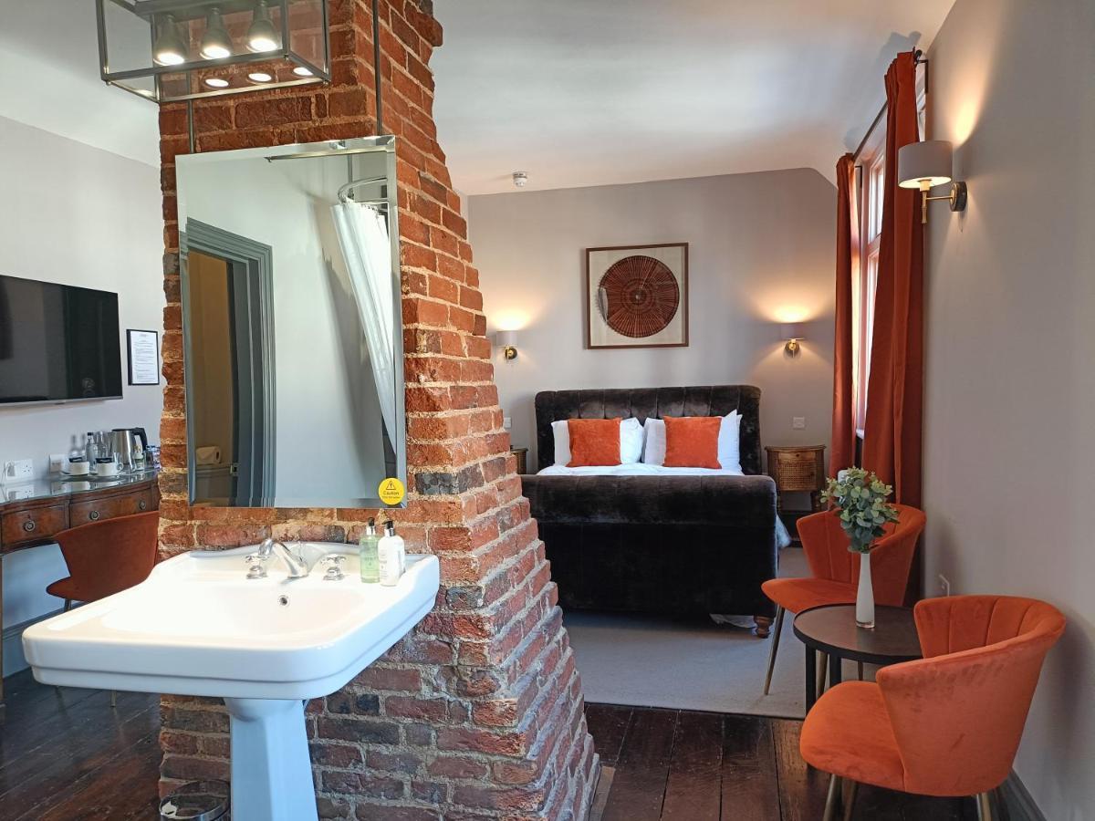 The Linden Stansted Hotell Stansted Mountfitchet Exteriör bild